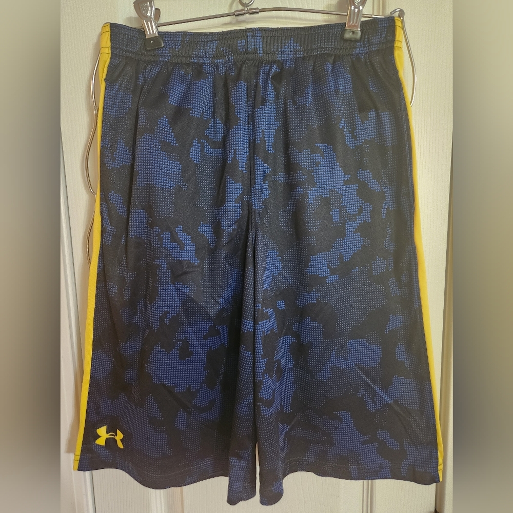 Under Armour Boy's Heatgear Shorts Blue/Black w/Yellow Stripe Size YL NWOT